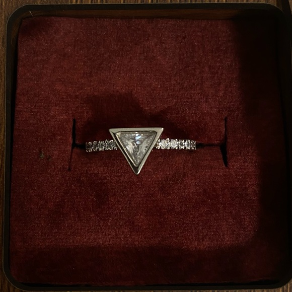 silver ring - Picture 4 of 4